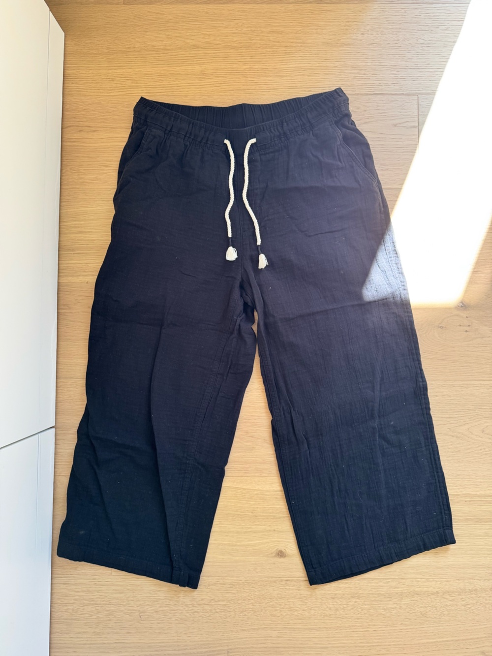 Old Navy black Drawstring Jogger Pants with White Rope